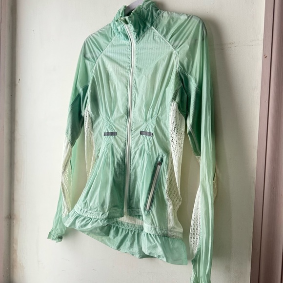 Lululemon Run | RARE Dyed Wild Jacket Mint Green - Picture 3 of 12